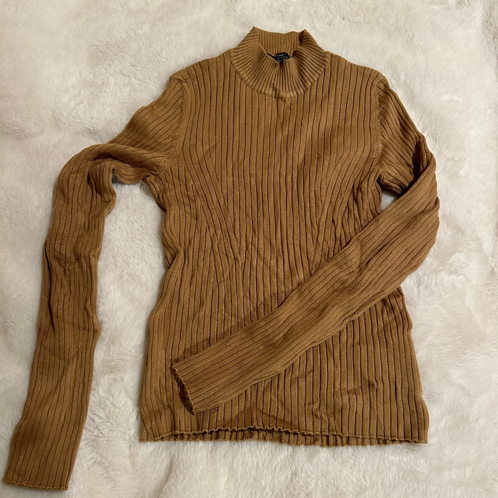Bershka- Maroon, Green & Beige/Gold Mock Neck longsleeves Slim Fit (M) *bundle